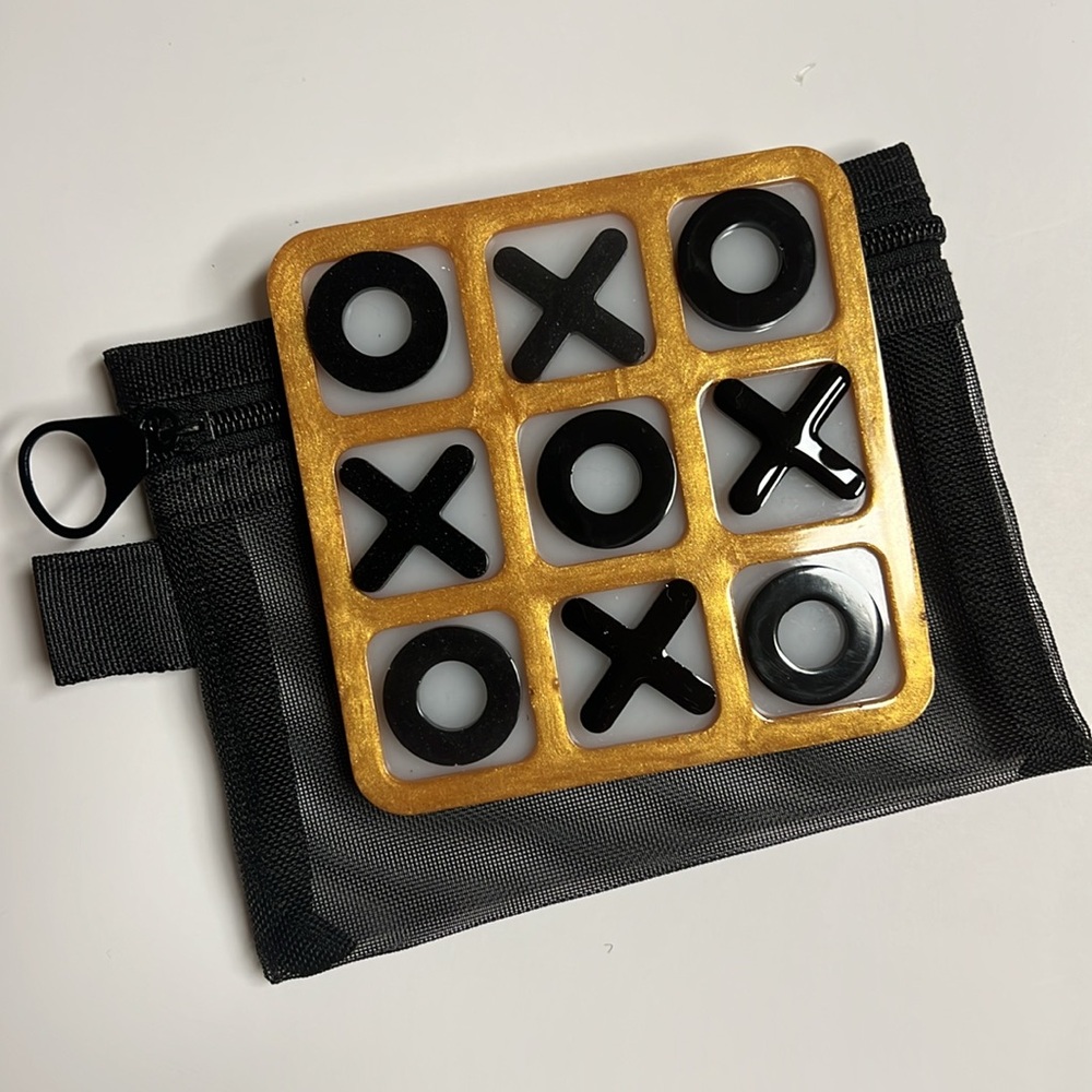 🌈 2 x $15 Elegant Gold and Black Tic Tac Toe Set